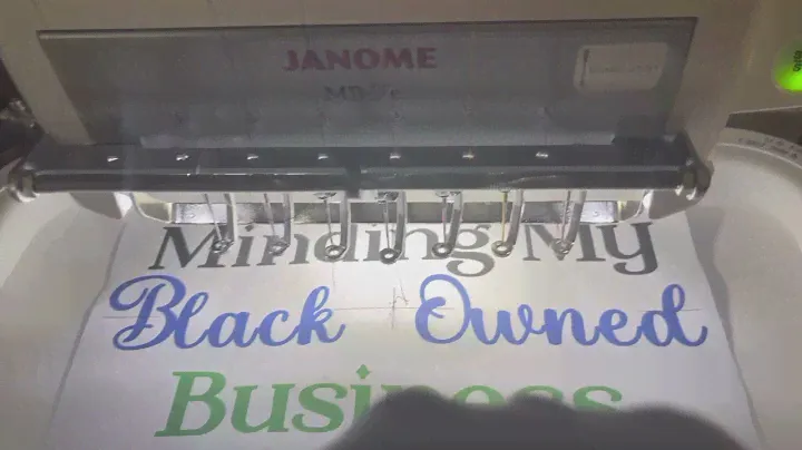 Tracing and centering design on your Janome MB7