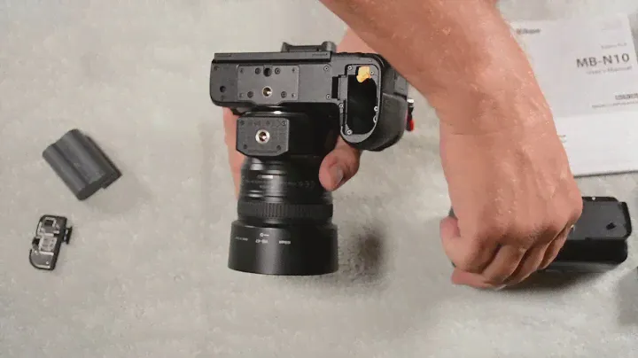 Распаковка аккумуляторного блока Nikon MB N10 и первые впечатления.